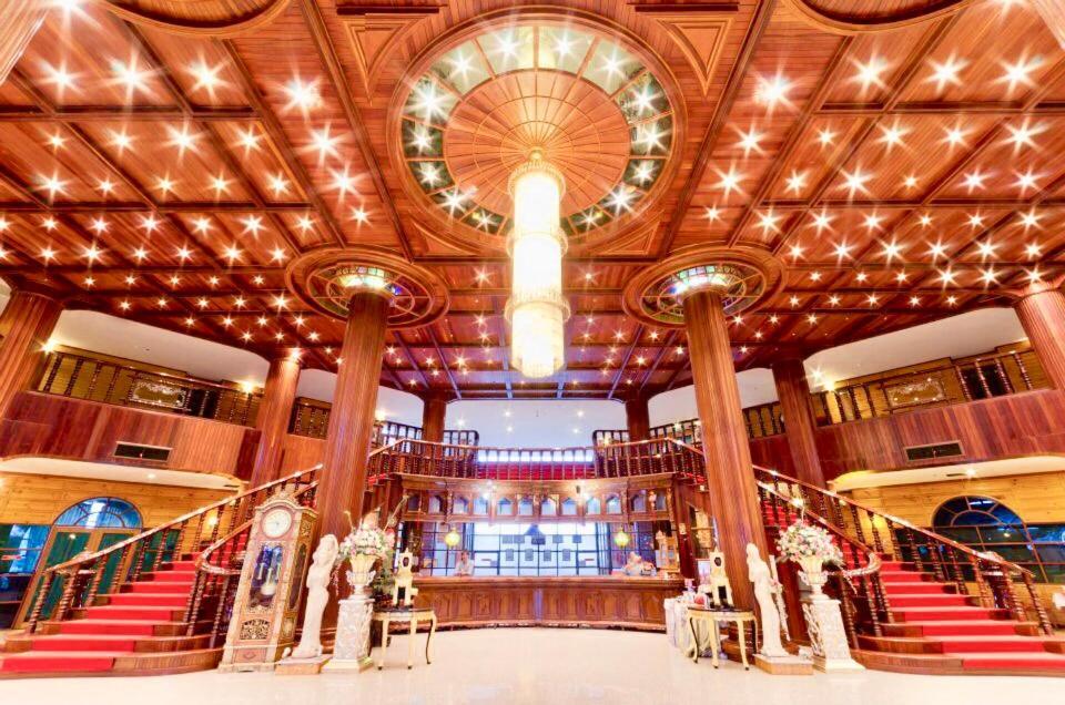 Hermitage Hotel Korat-Sha Nakhonratchasima Esterno foto