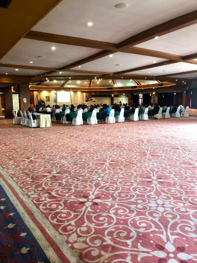 Hermitage Hotel Korat-Sha Nakhonratchasima Esterno foto