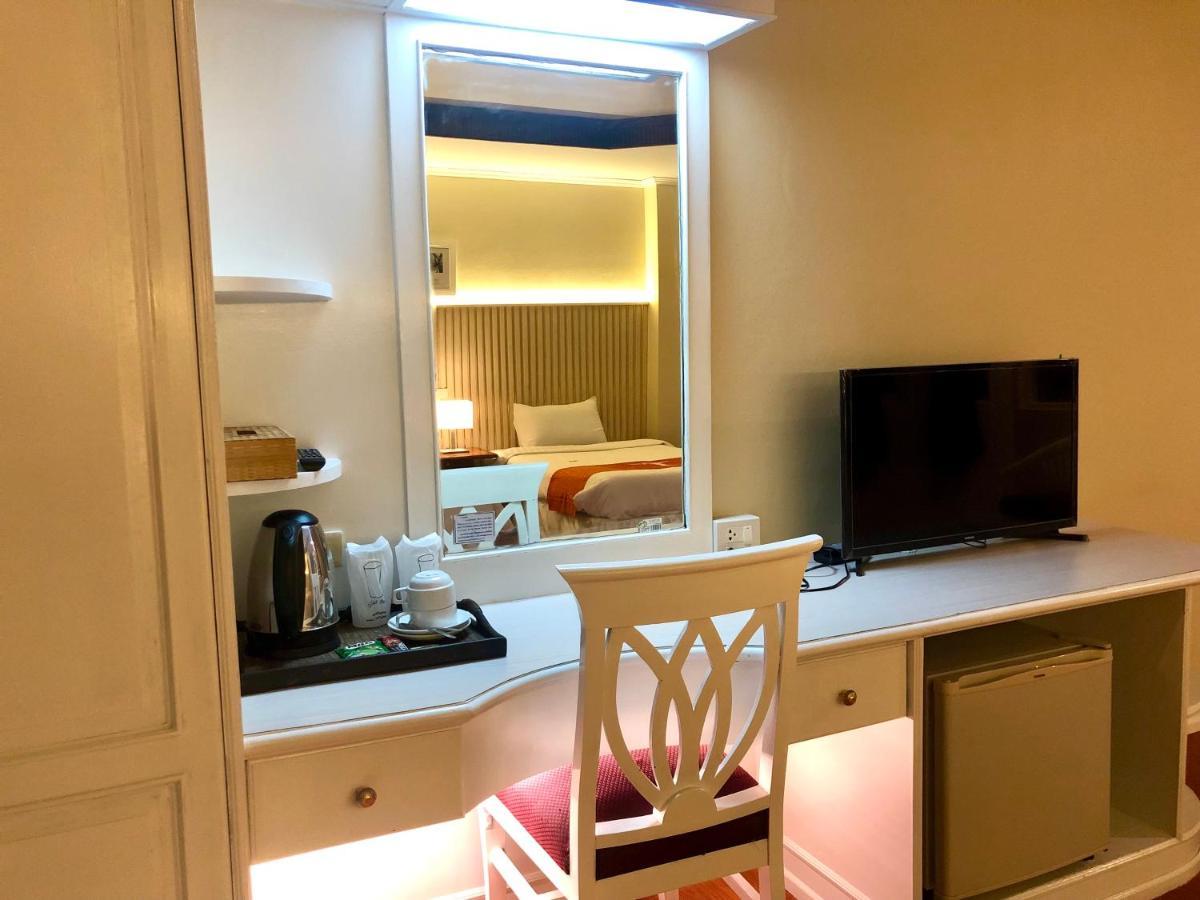 Hermitage Hotel Korat-Sha Nakhonratchasima Esterno foto