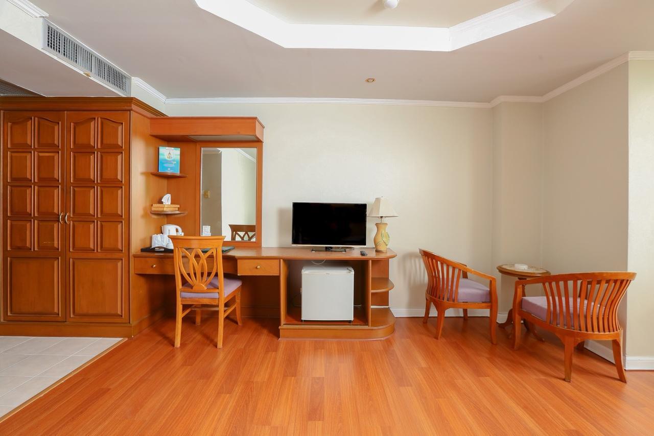 Hermitage Hotel Korat-Sha Nakhonratchasima Esterno foto