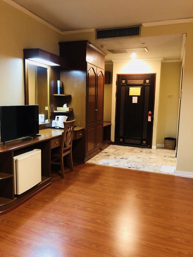 Hermitage Hotel Korat-Sha Nakhonratchasima Esterno foto
