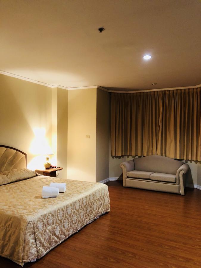 Hermitage Hotel Korat-Sha Nakhonratchasima Esterno foto